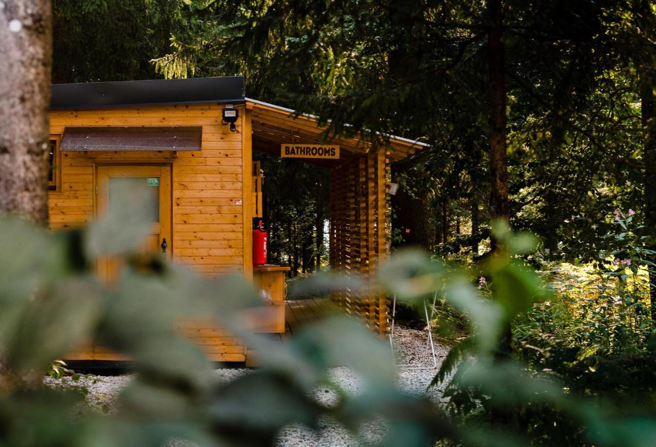 Glamping Forest Edge Камник Экстерьер фото