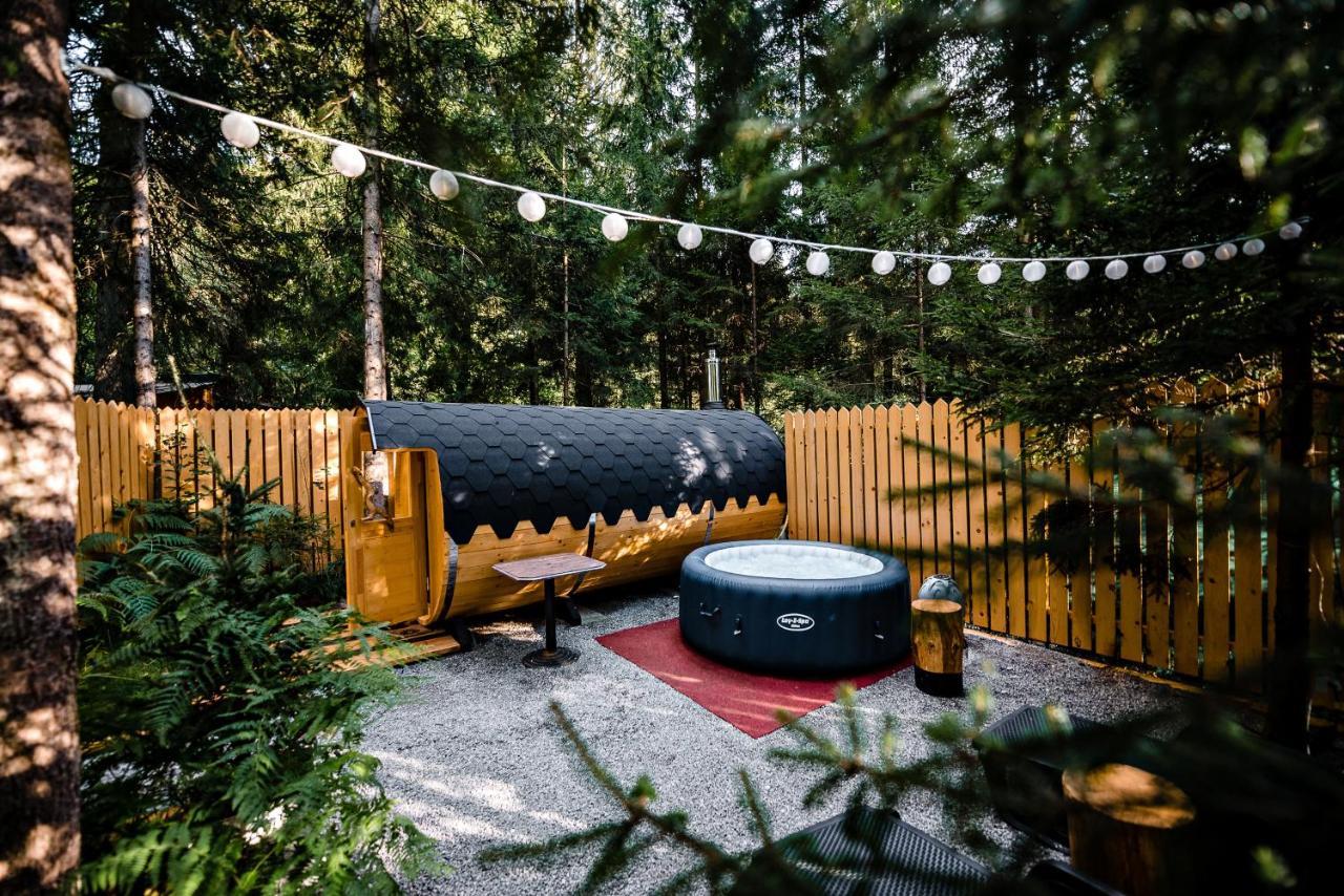 Glamping Forest Edge Камник Экстерьер фото